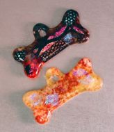 47233-Large Holey Dog Bone Mold