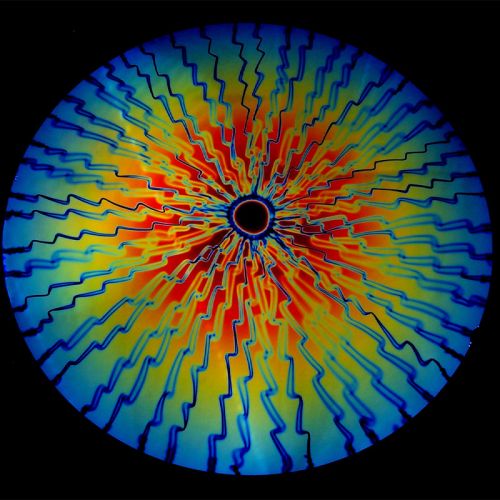 DC915A- CBS Thin Dichroic Candy Apple Red Target Rainbow On Black Voltage 16"x19" - 90 COE